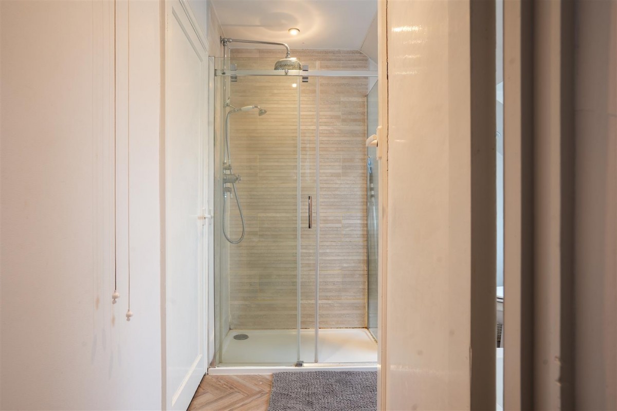 Norton Lane, Norton, Sheffield, S8 8GX