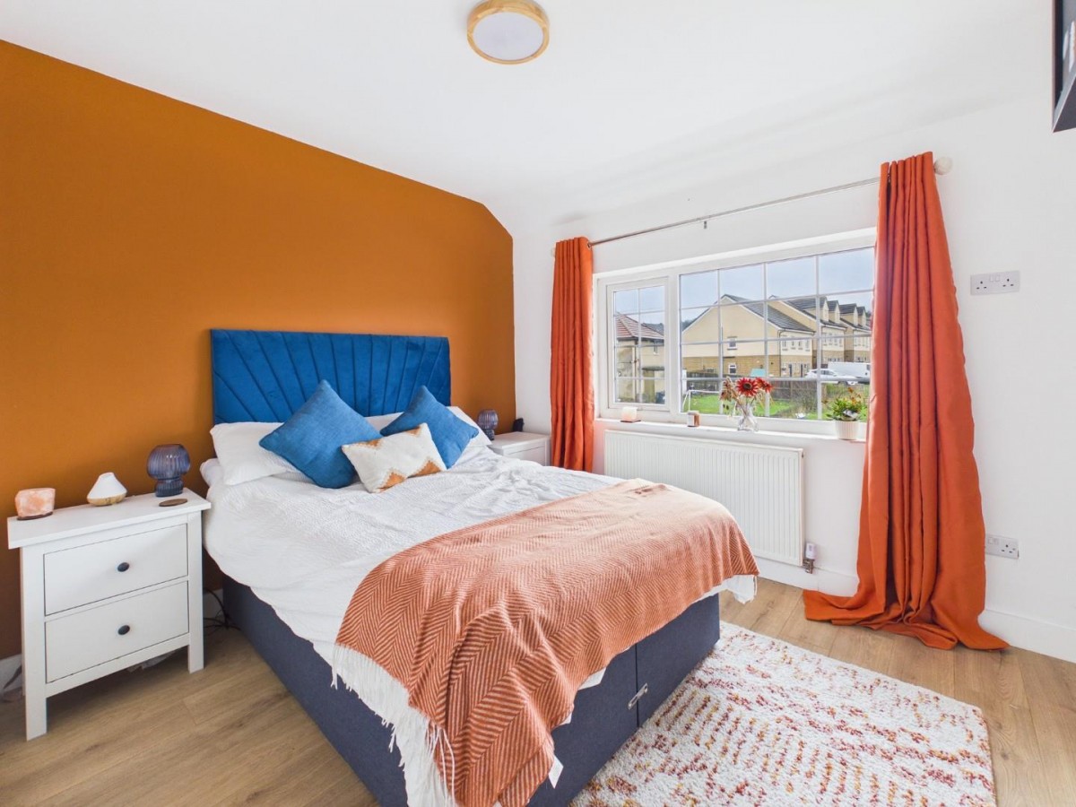 Airedale Avenue, Bingley