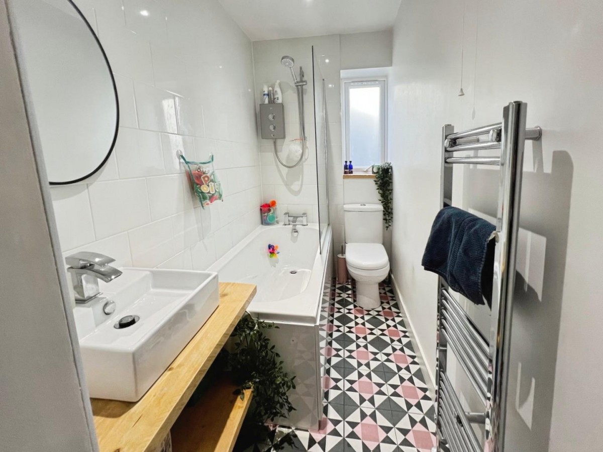 Thornleigh, Lower Gornal