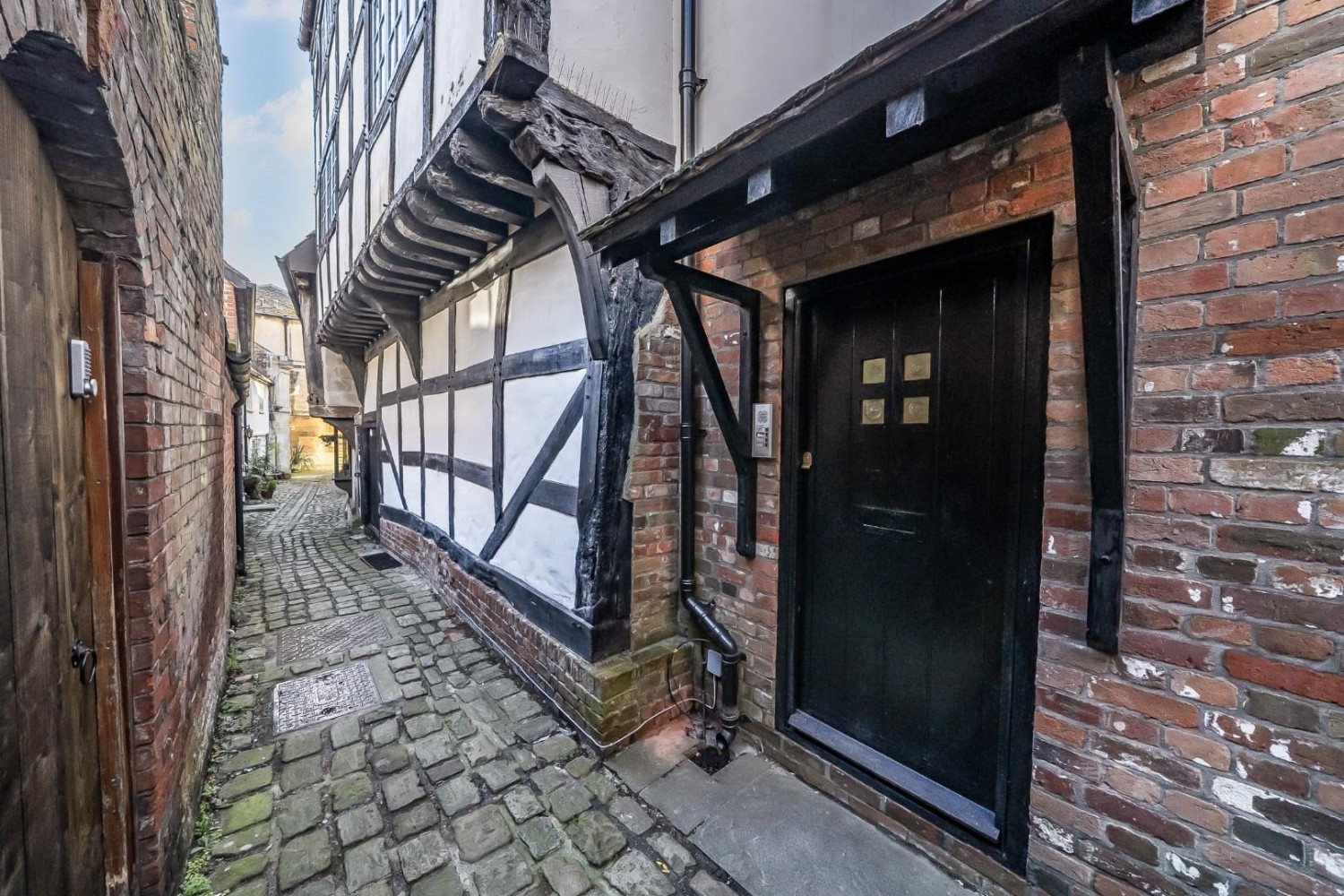 St Johns Alley, Devizes