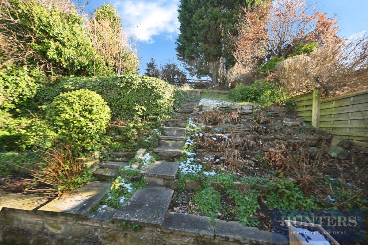 Banksfield Crescent, Yeadon, Leeds