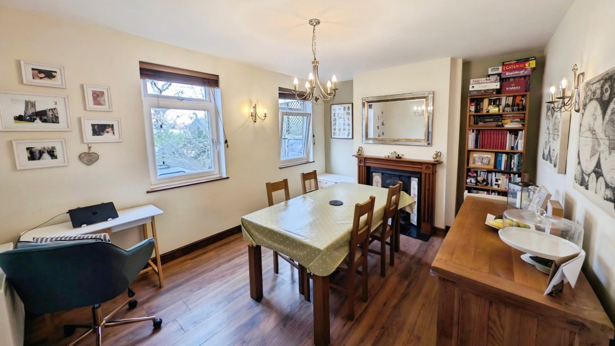 Maple Avenue, Bristol