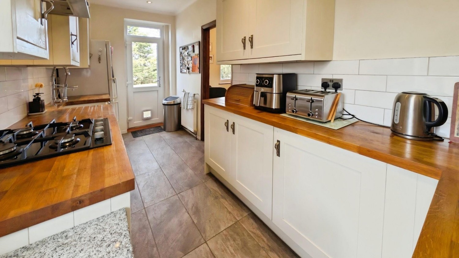 Maple Avenue, Bristol