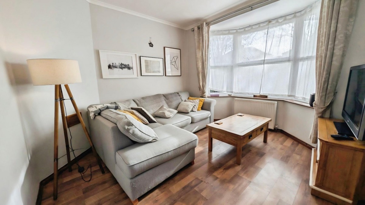 Maple Avenue, Bristol