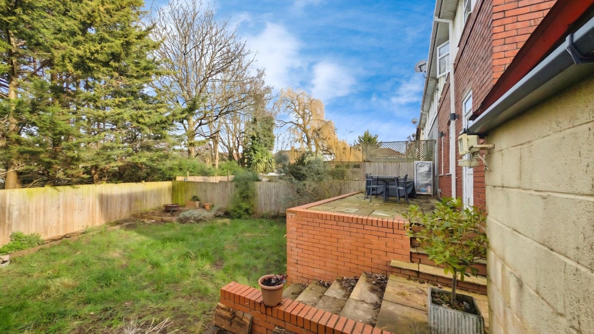 Maple Avenue, Bristol