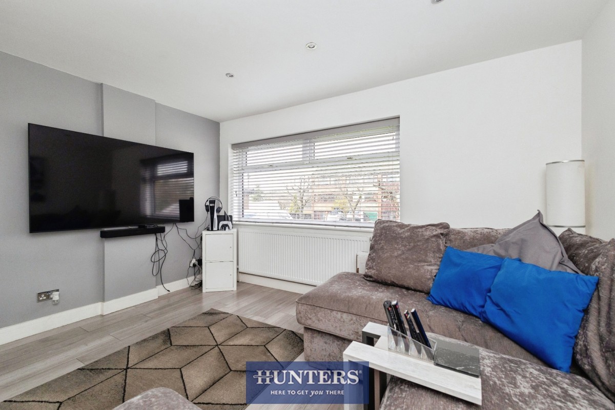 Staley Hall Road, Stalybridge