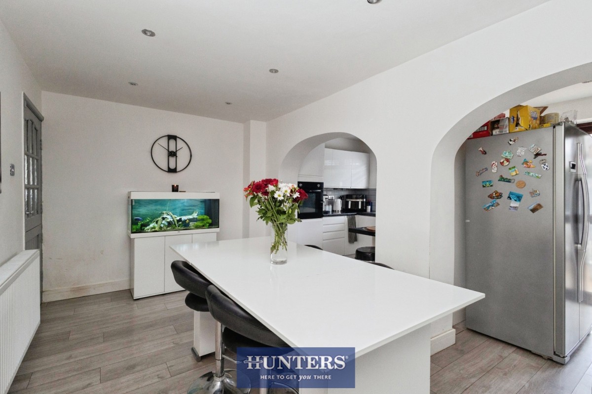 Staley Hall Road, Stalybridge