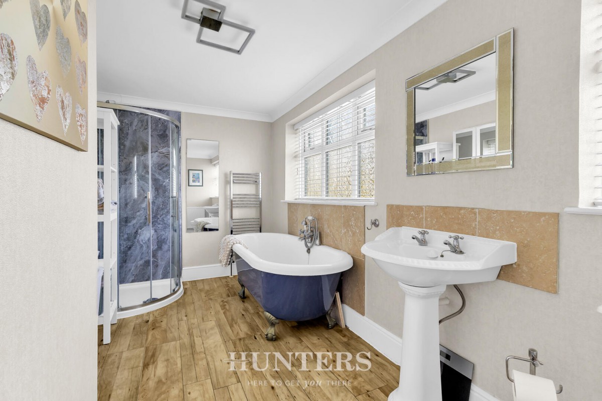 Stanycliffe Lane, Middleton, Manchester, M24