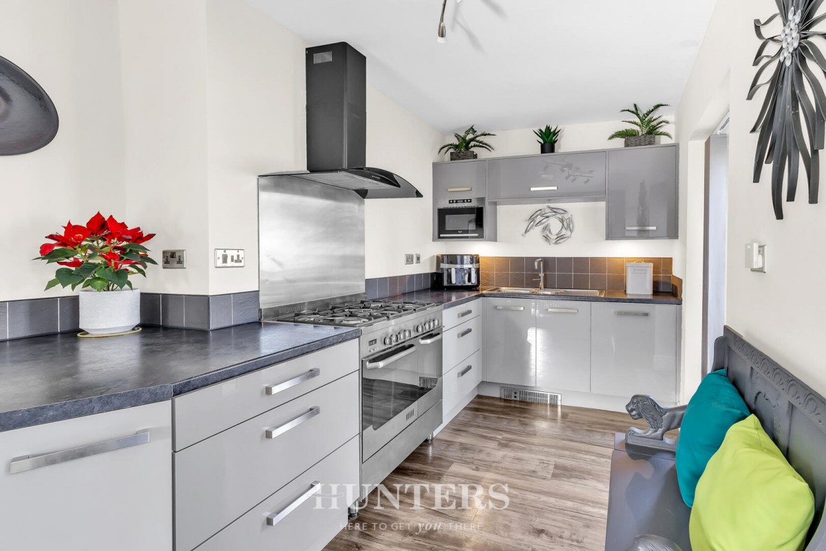 Stanycliffe Lane, Middleton, Manchester, M24