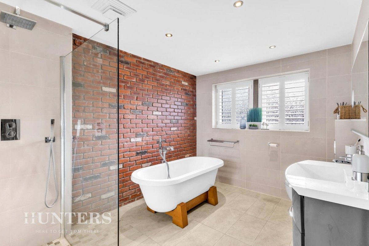 Lower Wicken View, Todmorden Road, Littleborough, OL15 9AQ