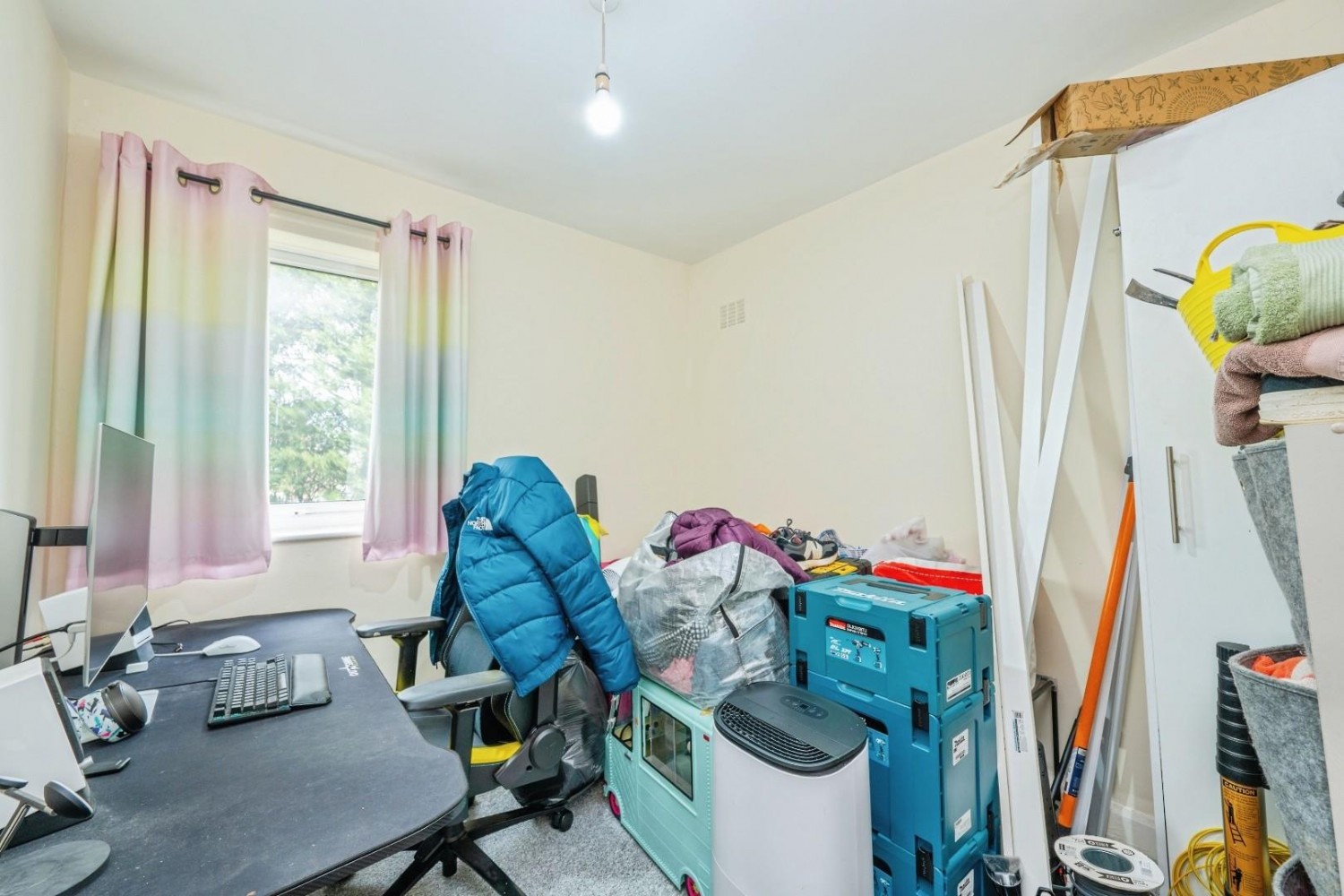 Steere Avenue, Tamworth