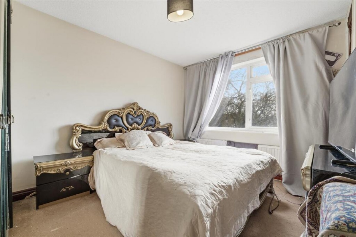 Croyde Avenue, Hayes