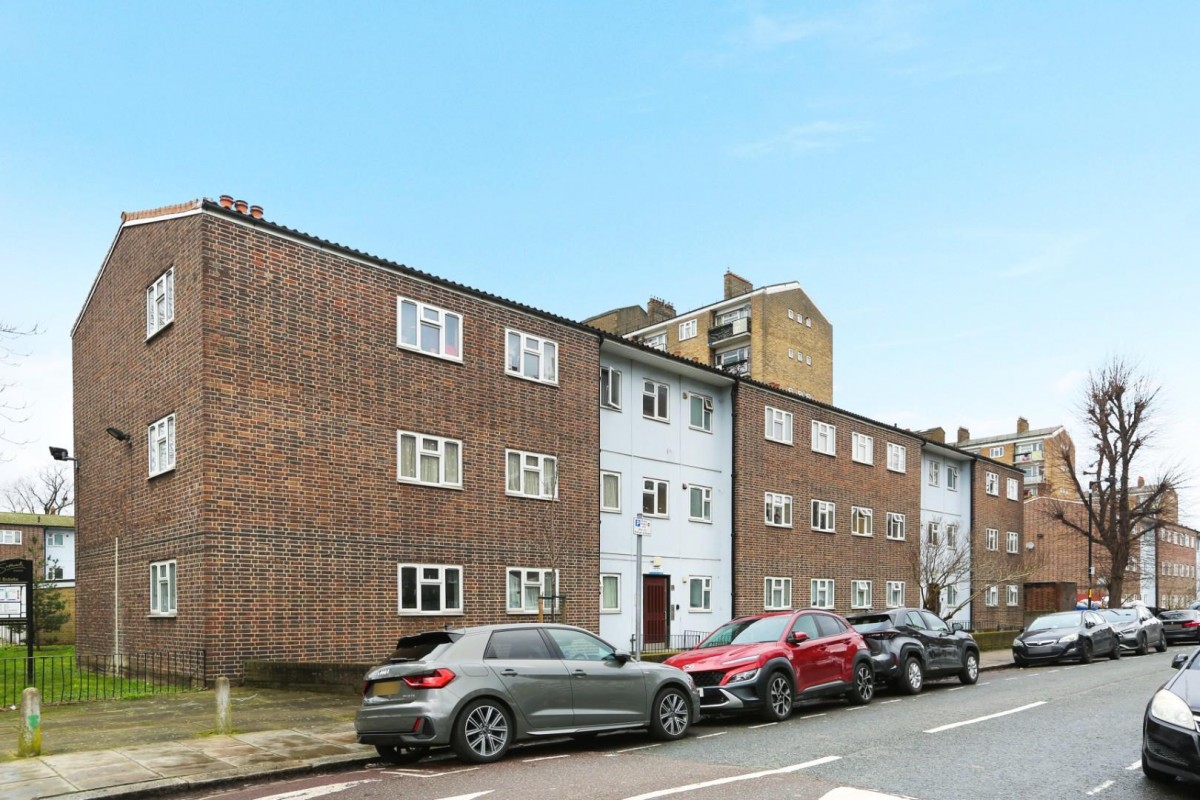 Lowth Road, London, SE5