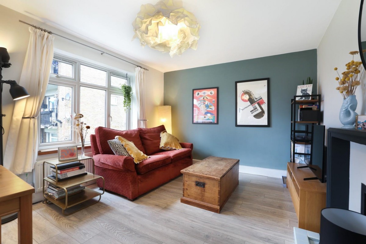 Lowth Road, London, SE5