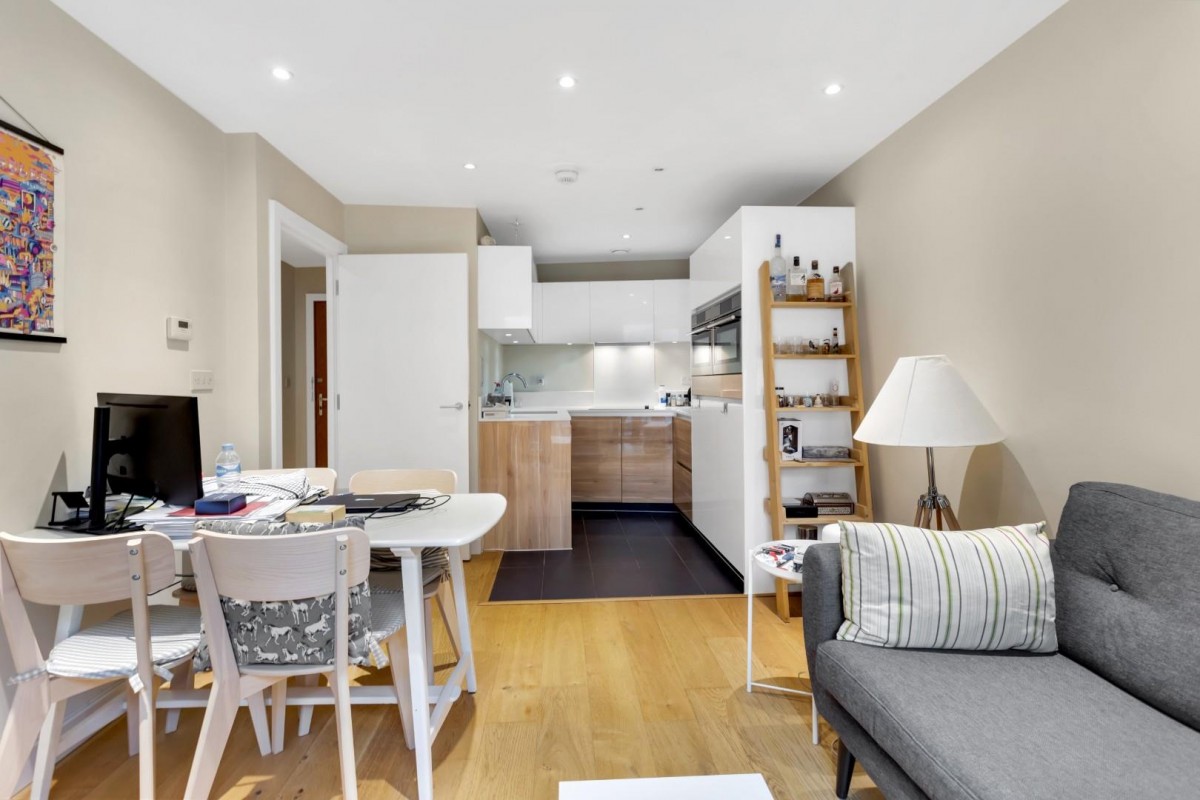 Devizes Street, London, N1