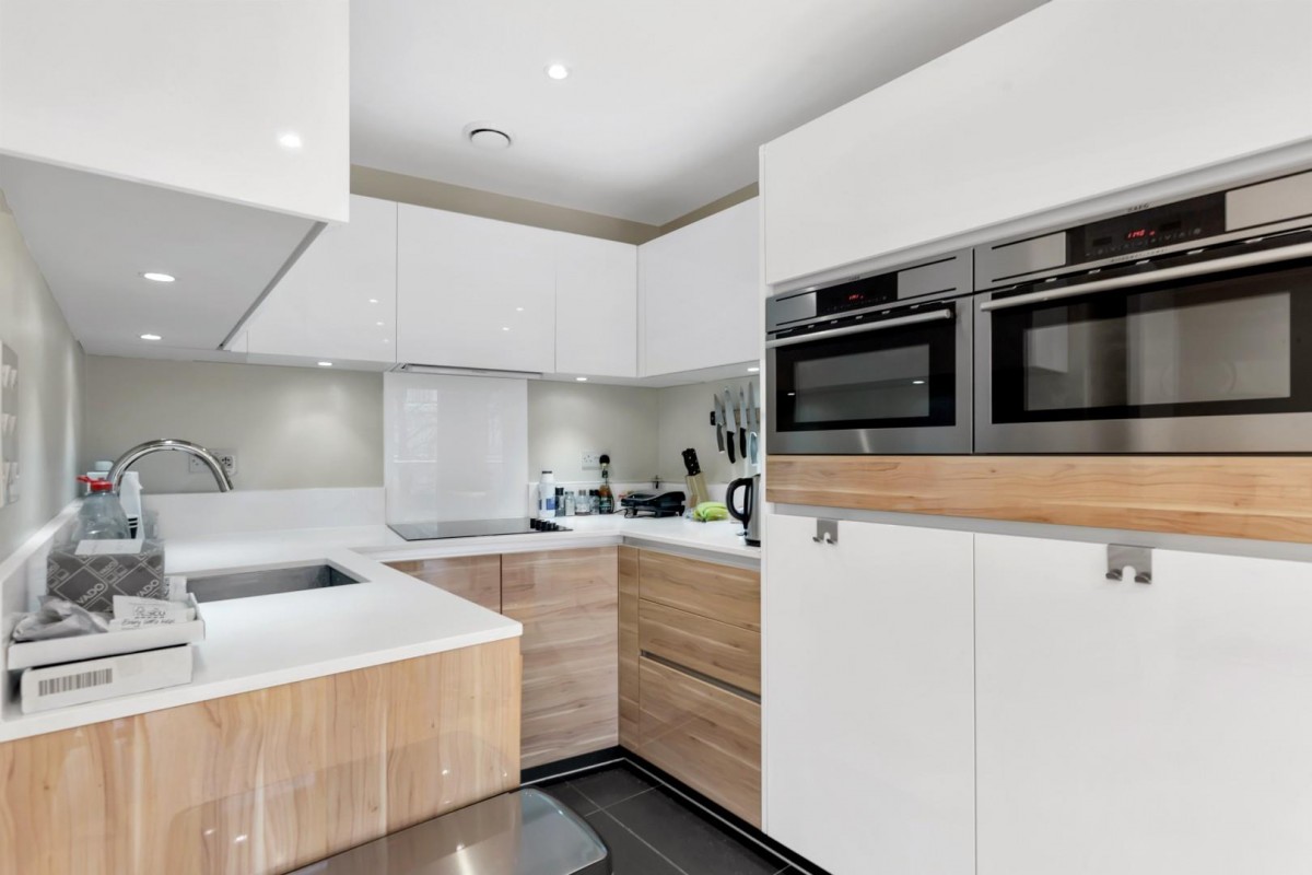 Devizes Street, London, N1