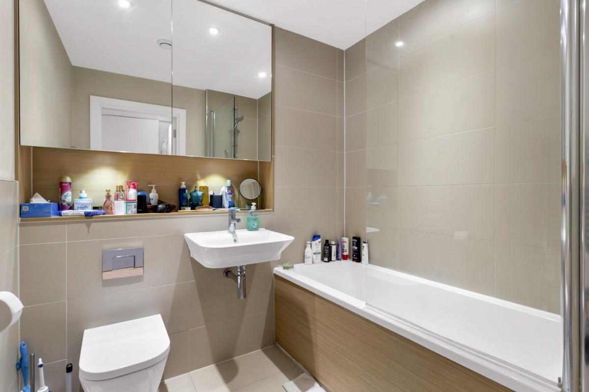 Devizes Street, London, N1