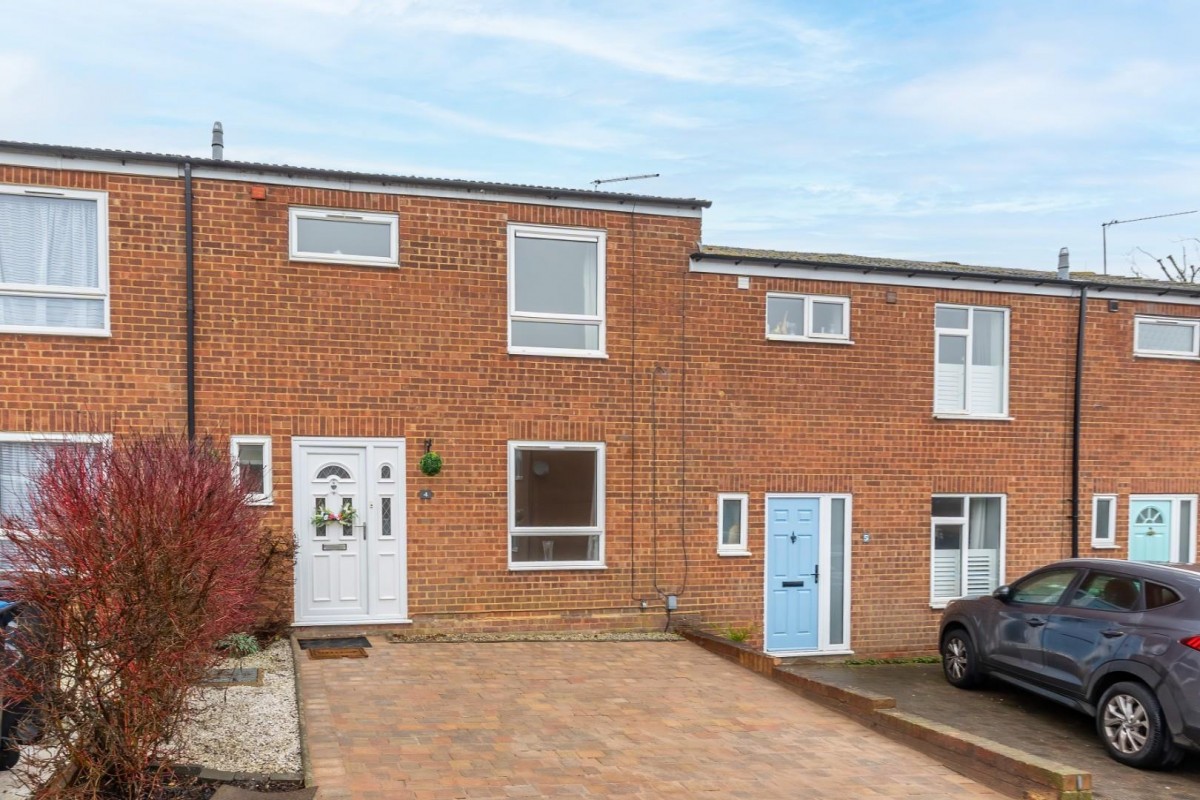 Elizabeth Drive, Tring