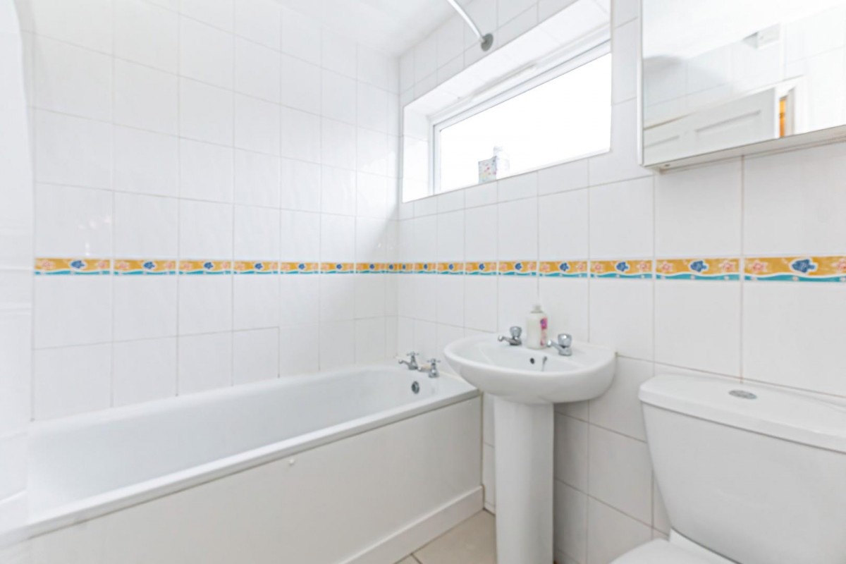 Elizabeth Drive, Tring