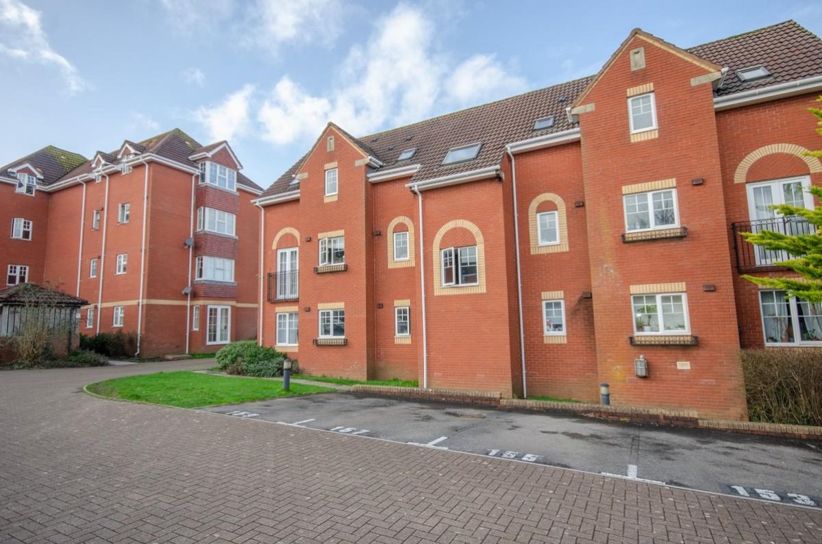 Pinkers Mead, Emersons Green, Bristol, BS16 7JA