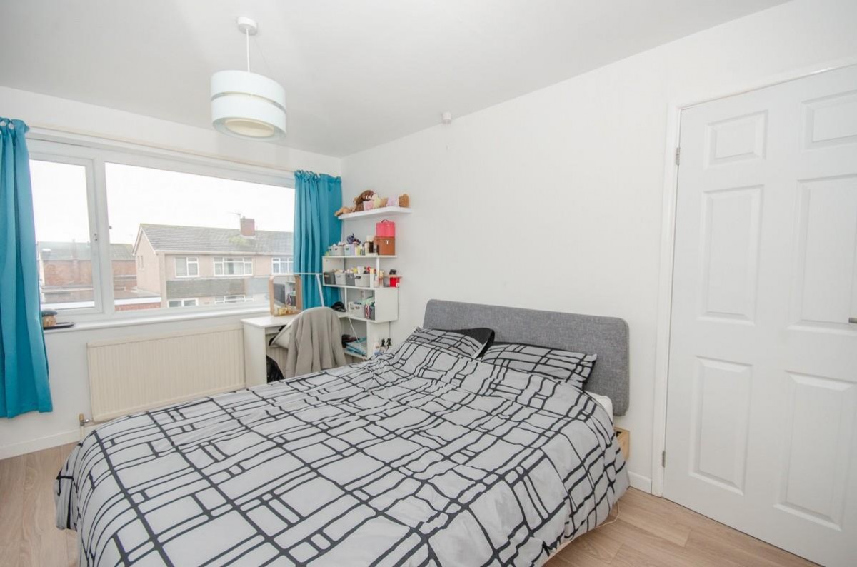 Sutherland Avenue, Downend, Bristol, BS16 6QW