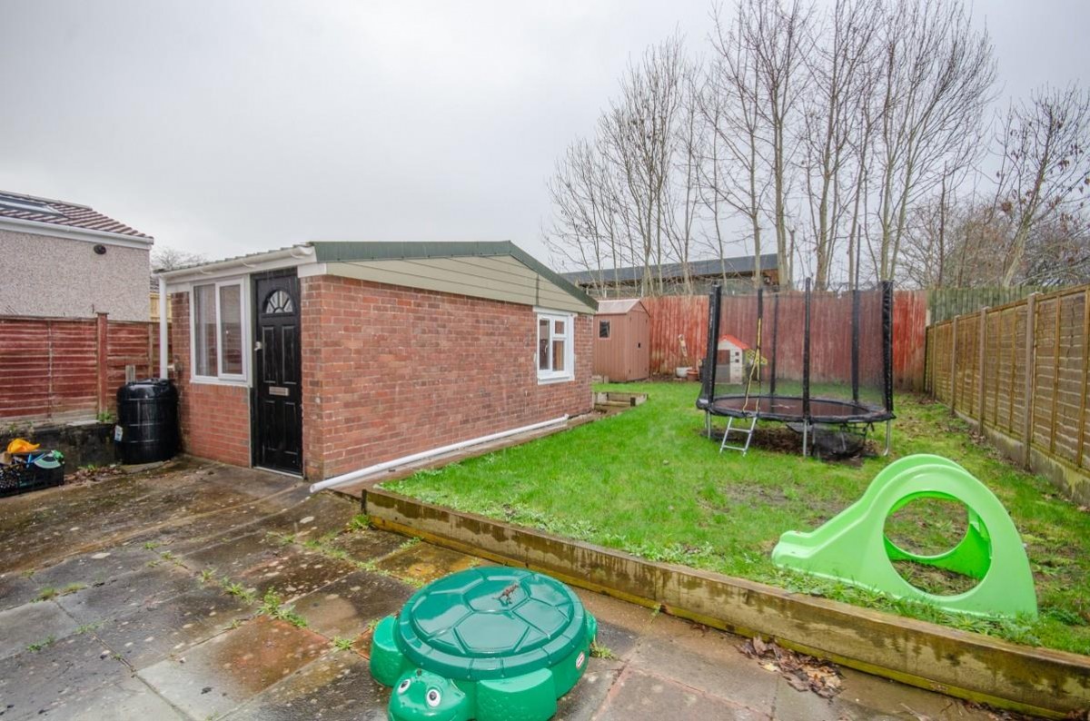 Sutherland Avenue, Downend, Bristol, BS16 6QW