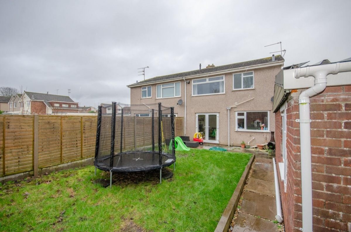Sutherland Avenue, Downend, Bristol, BS16 6QW