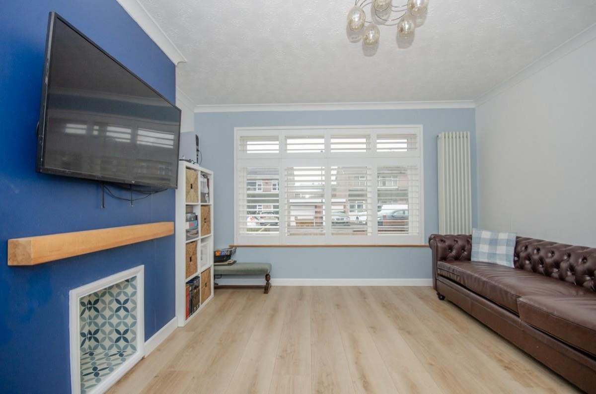 Sutherland Avenue, Downend, Bristol, BS16 6QW