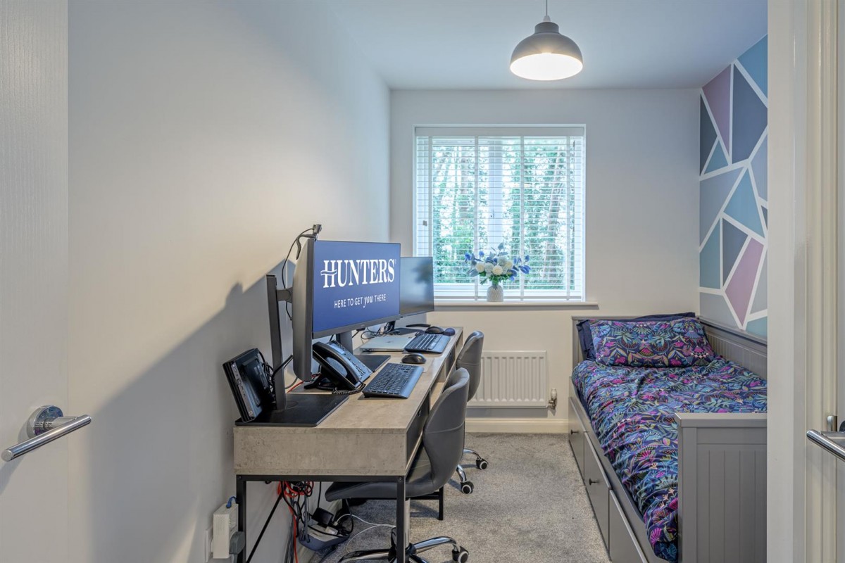 Red Oak Drive, Lea Castle, Cookley, DY10 3GH