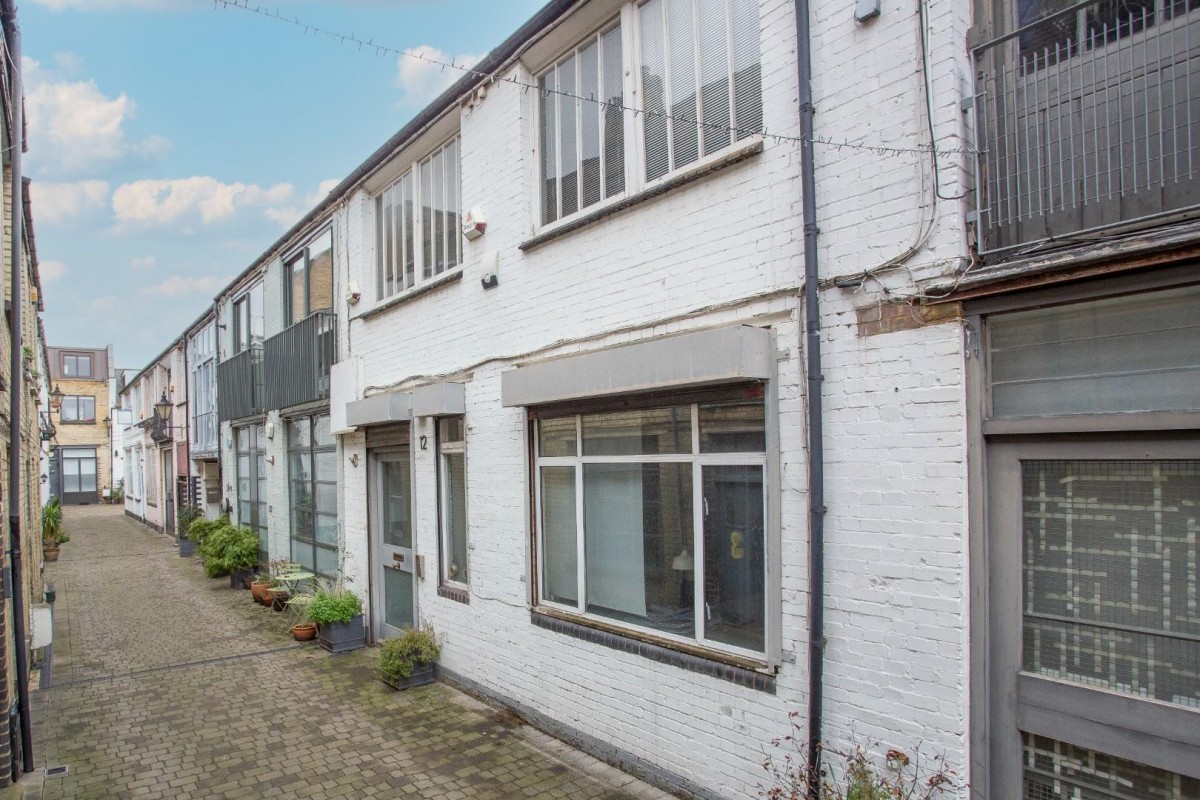 Blackstock Mews, London, N4