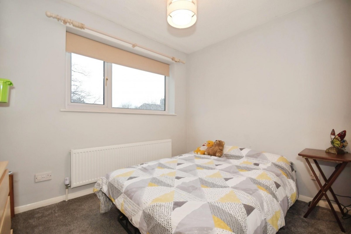 Hillside Drive, Walton, Chesterfield, S40 2DB