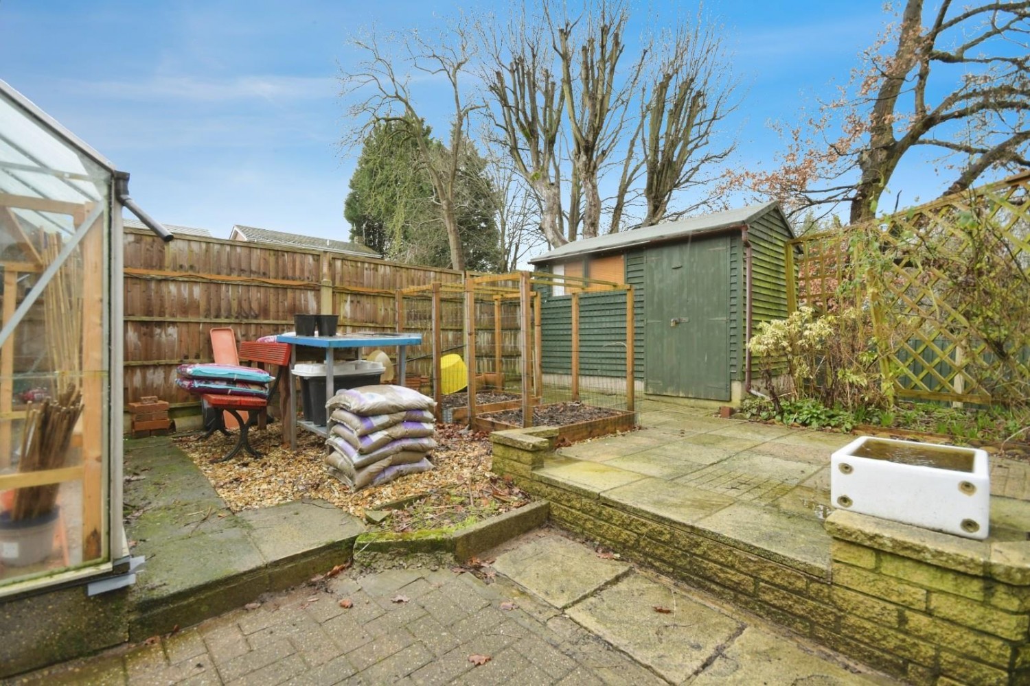 Hillside Drive, Walton, Chesterfield, S40 2DB