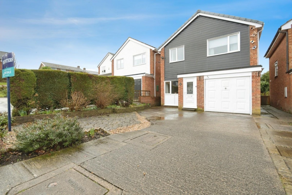 Hillside Drive, Walton, Chesterfield, S40 2DB