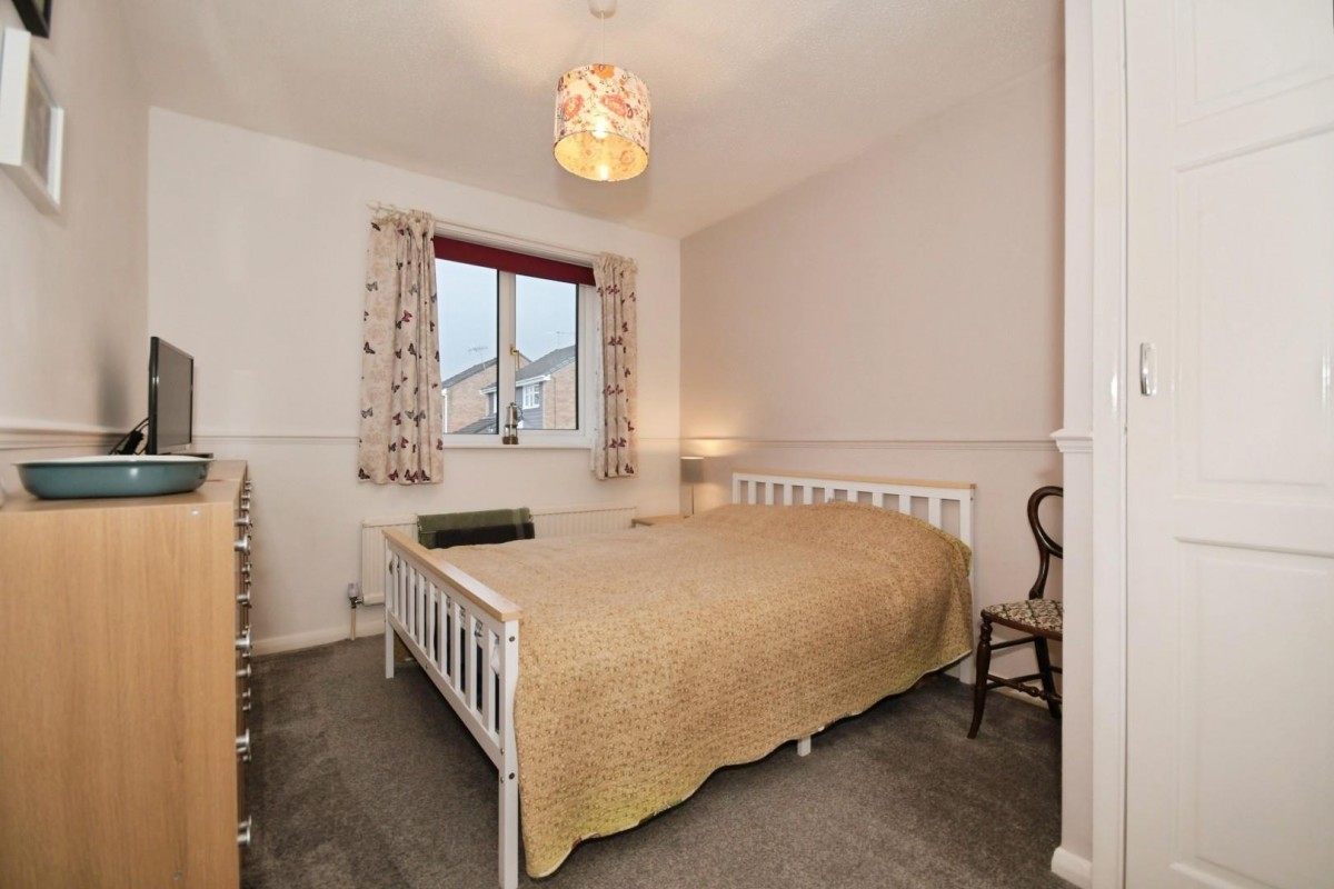 Hillside Drive, Walton, Chesterfield, S40 2DB