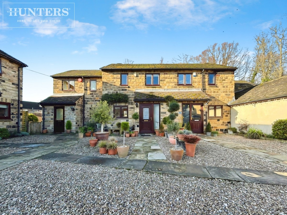 Alexander Gardens, Cawthorne, Barnsley, S75 4EW