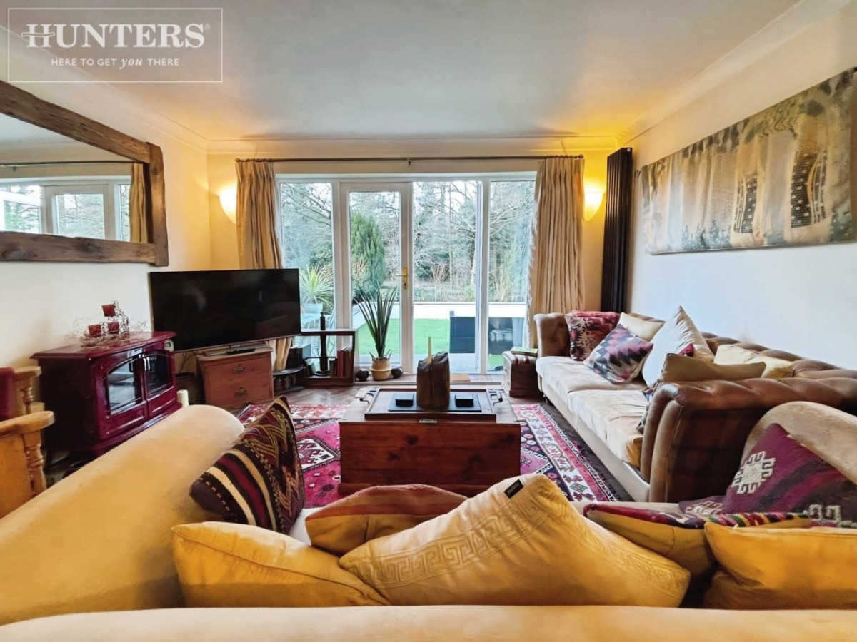 Alexander Gardens, Cawthorne, Barnsley, S75 4EW