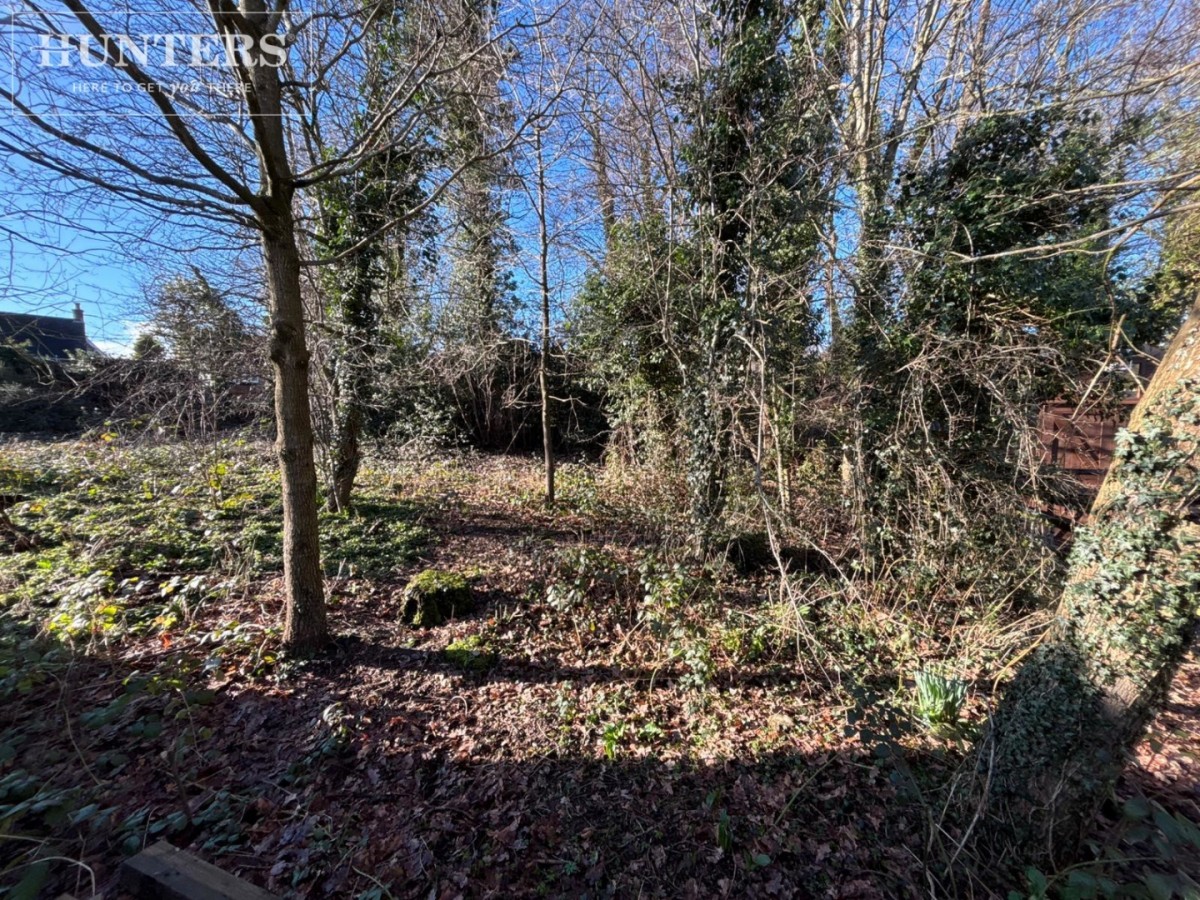 Alexander Gardens, Cawthorne, Barnsley, S75 4EW