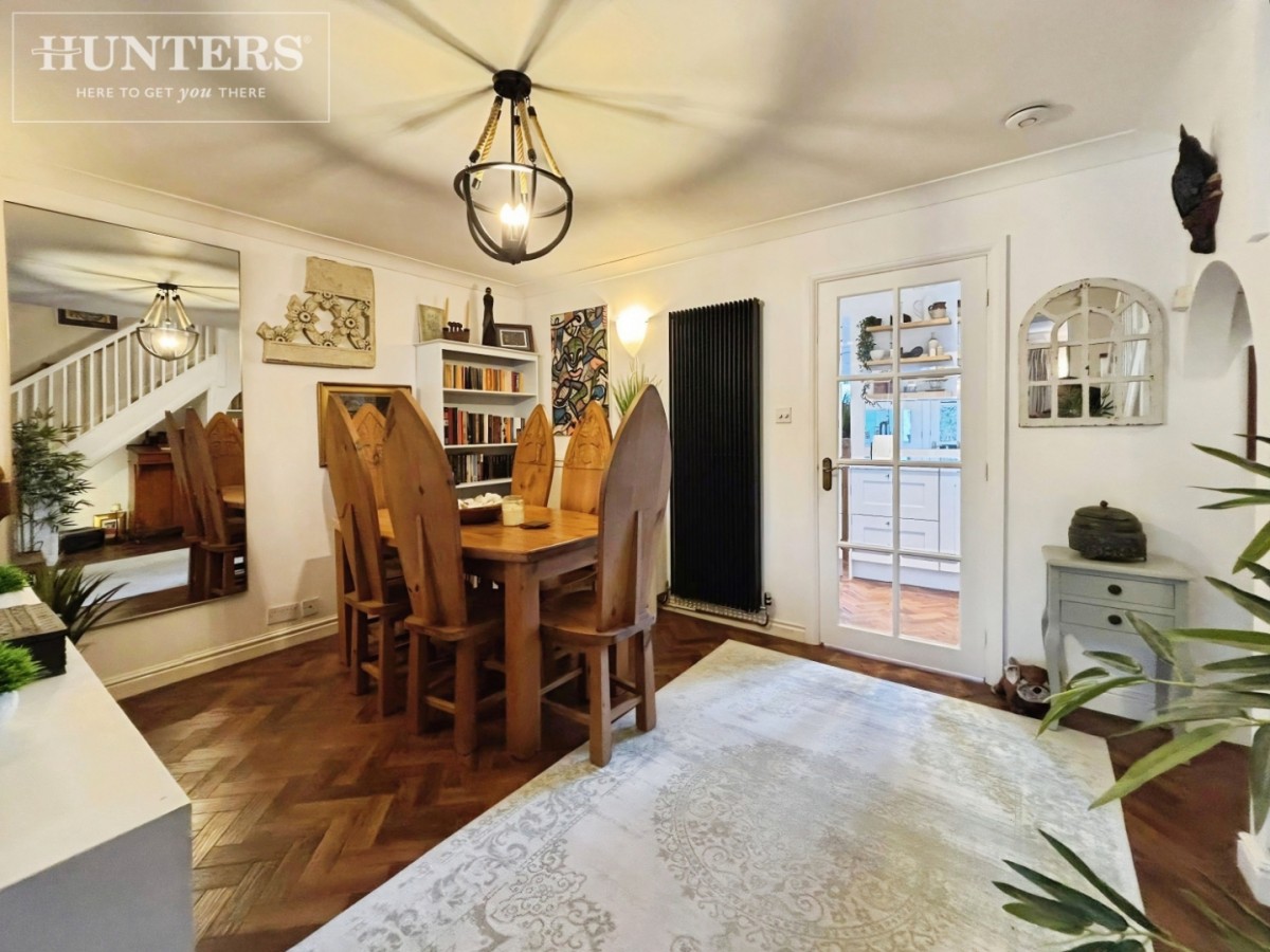 Alexander Gardens, Cawthorne, Barnsley, S75 4EW