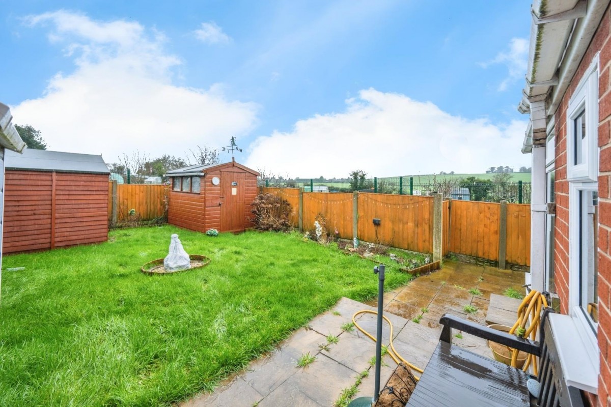 Waverton Avenue, Warton, Tamworth