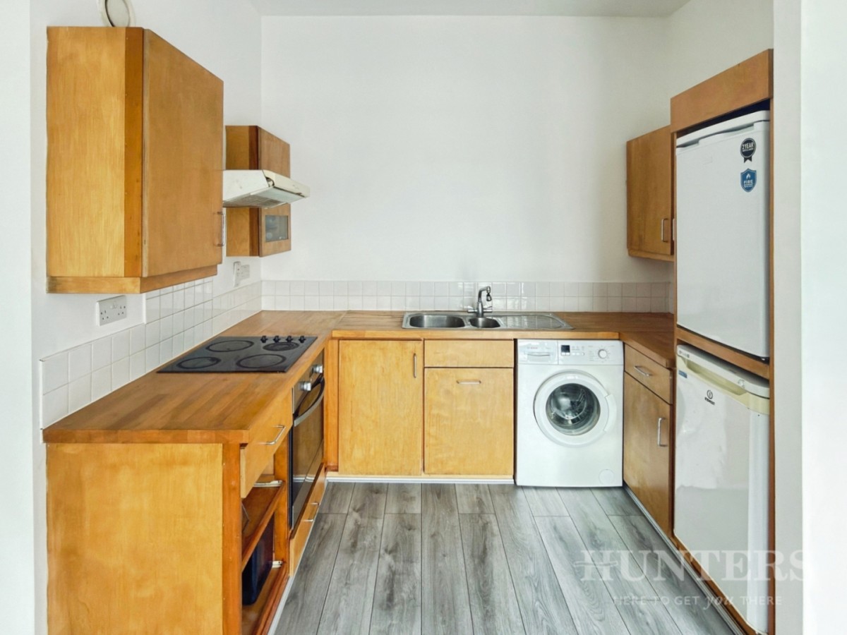 Helios Road, Wallington, Surrey, SM6 7BZ