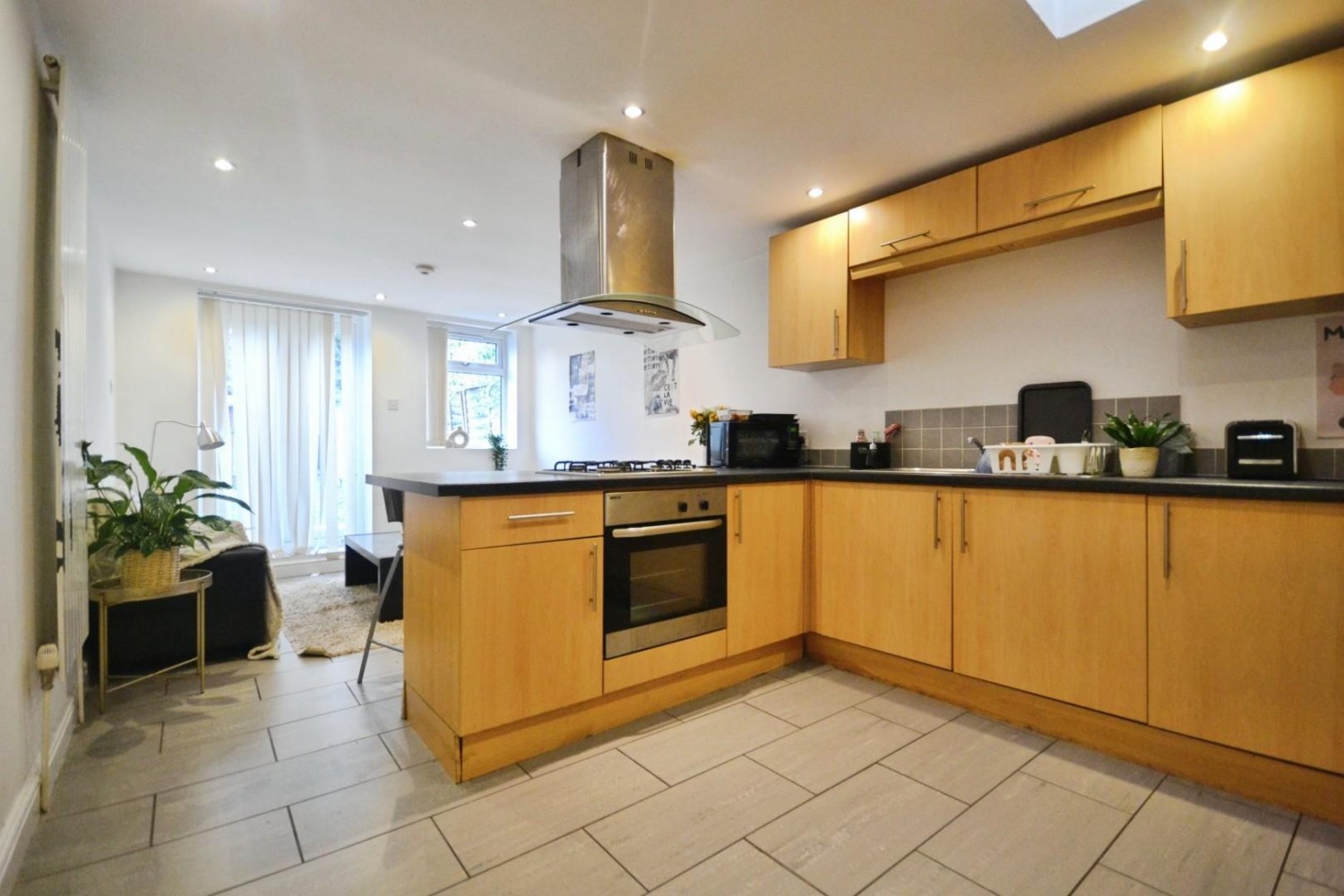 Cardigan Road, Reading