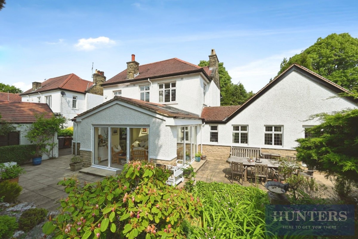 Bradford Road, Guiseley, Leeds