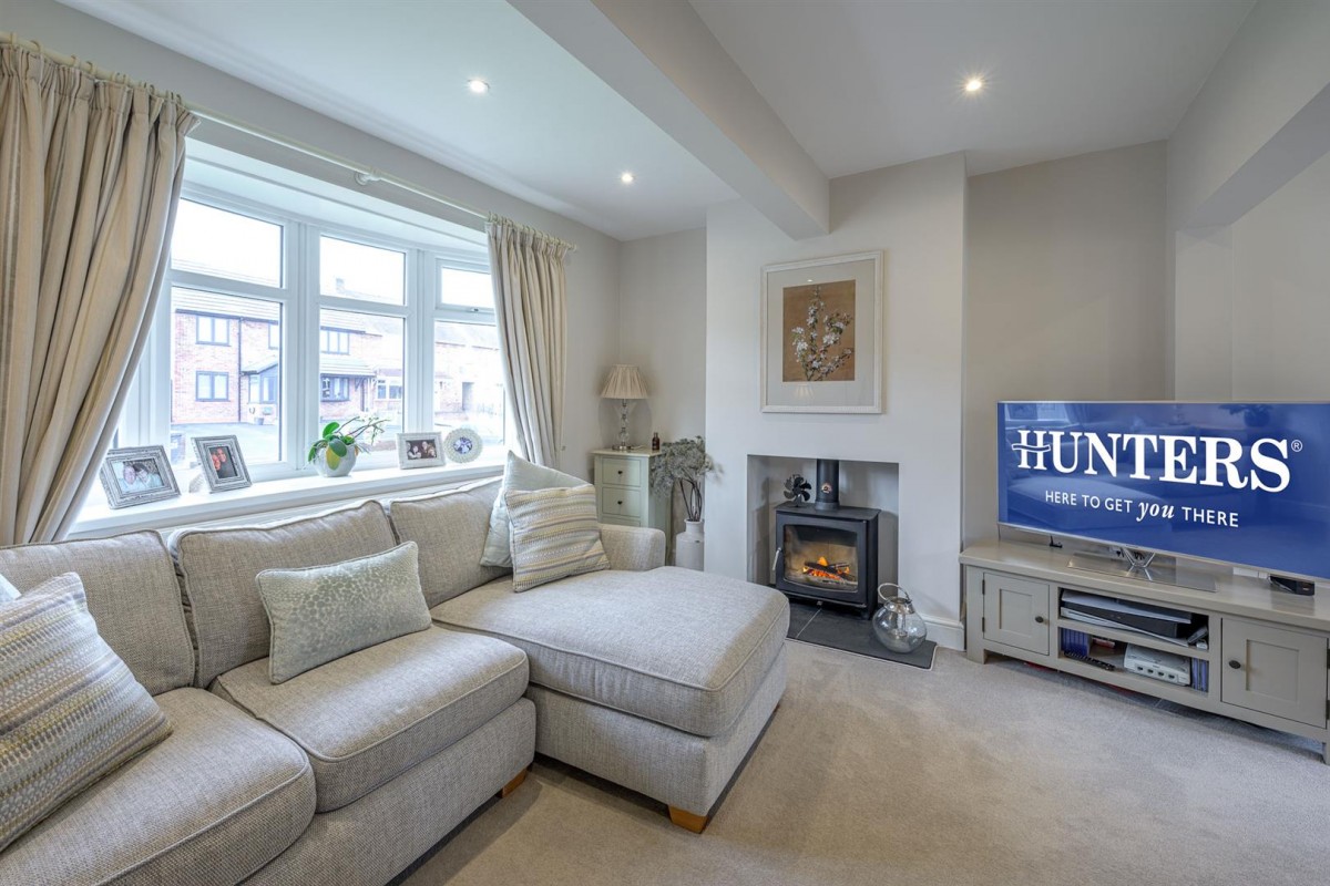 Rowan Rise, Kingswinford, DY6 8EE