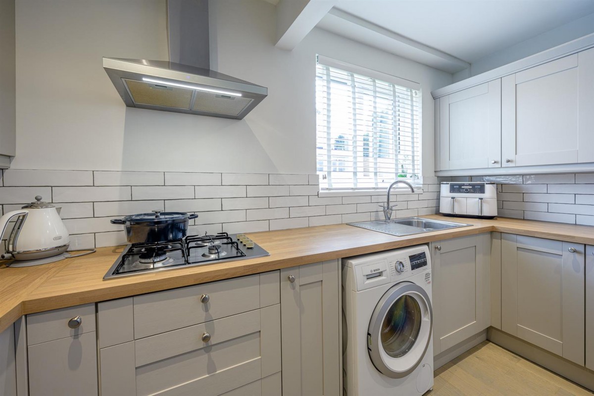 Rowan Rise, Kingswinford, DY6 8EE