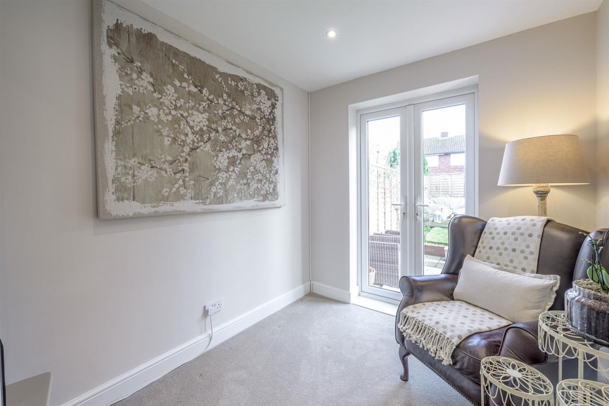 Rowan Rise, Kingswinford, DY6 8EE