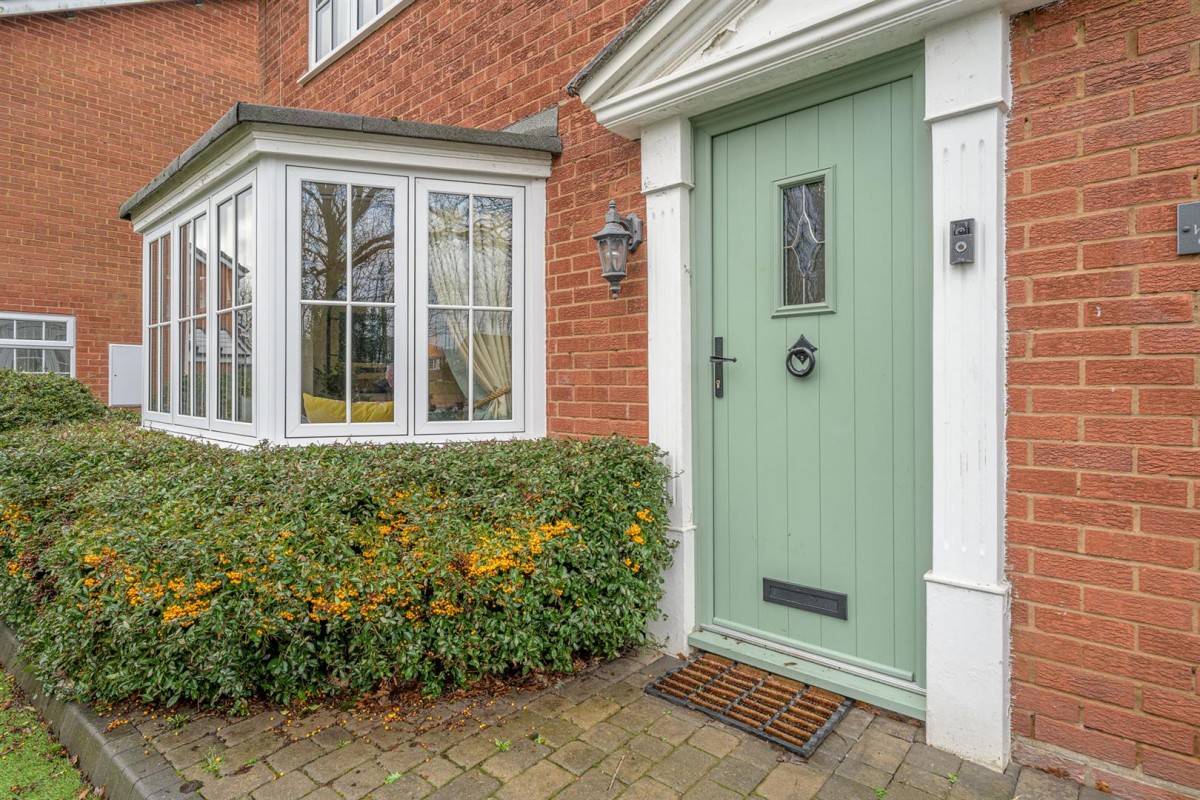 Hainult Close, Wordsley, DY8 5PB