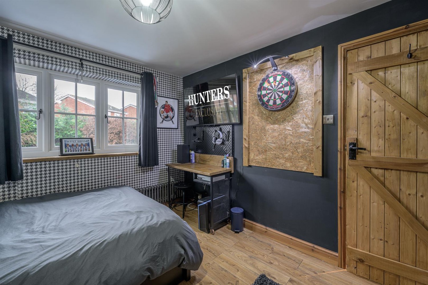 Hainult Close, Wordsley, DY8 5PB