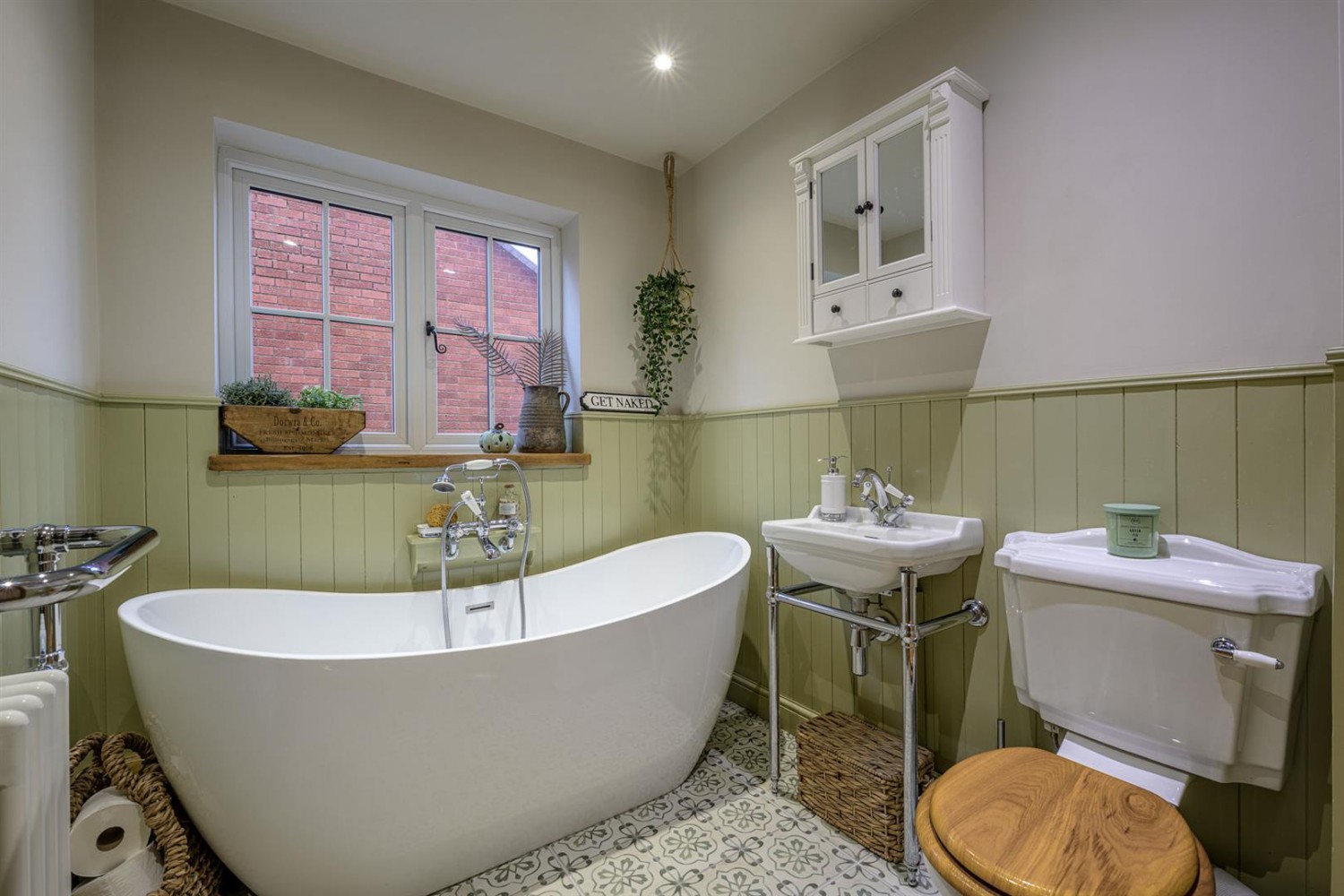 Hainult Close, Wordsley, DY8 5PB