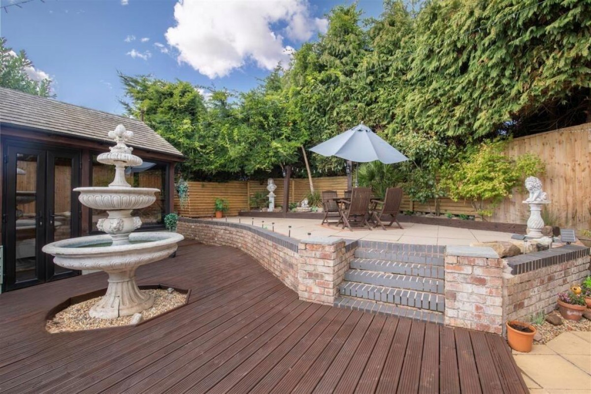 Sandy Ridge, Draycott, Claverley, WV5 7EA