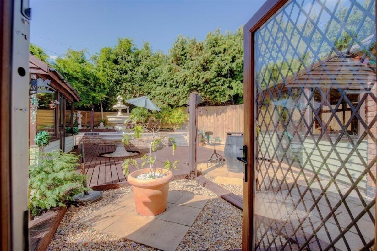 Sandy Ridge, Draycott, Claverley, WV5 7EA